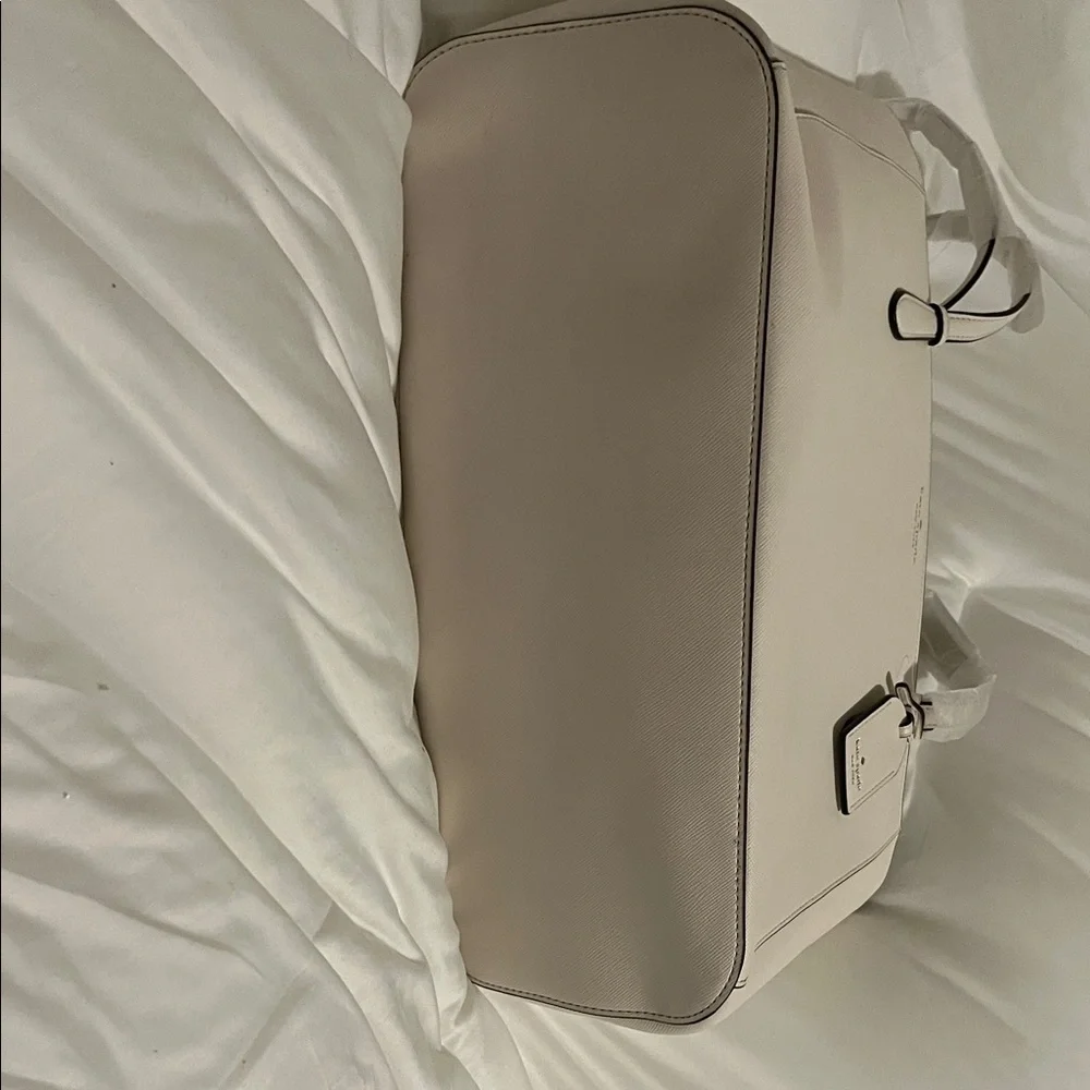 Kate Spade New York Schuyler White Medium Tote Bag - Picture 4 of 11